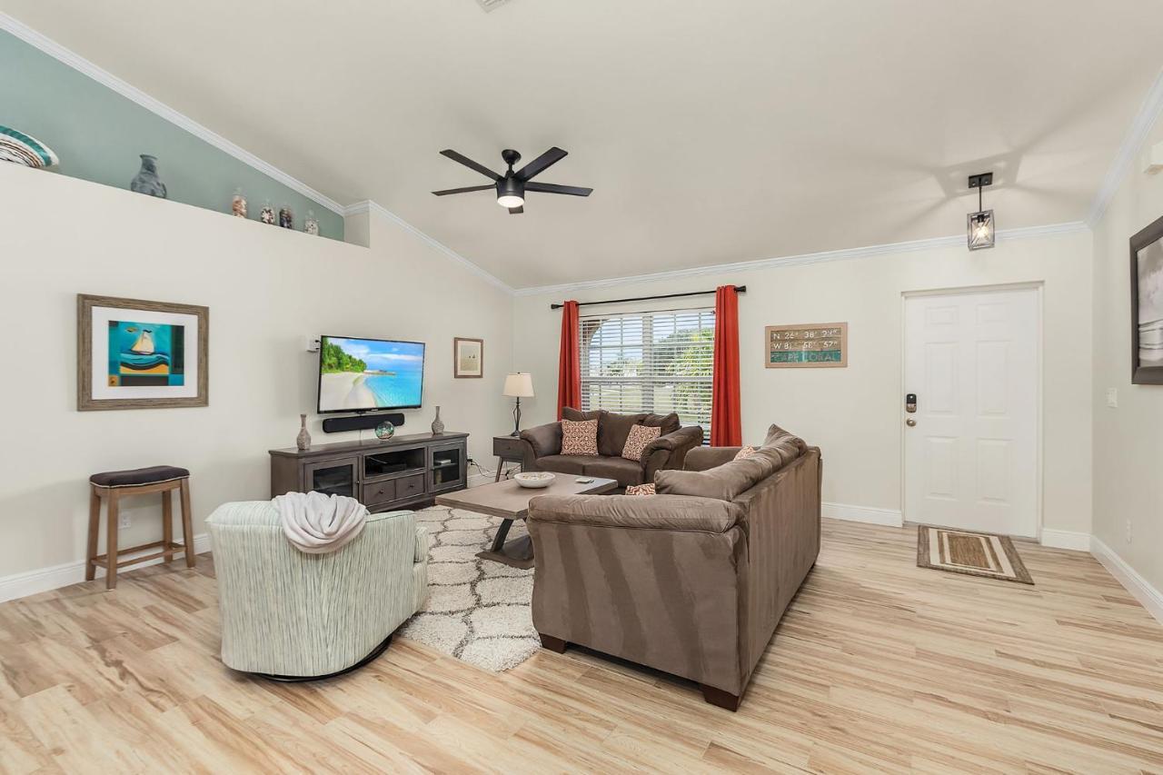 Villa Three Sisters - Roelens Vacations Cape Coral Exterior photo